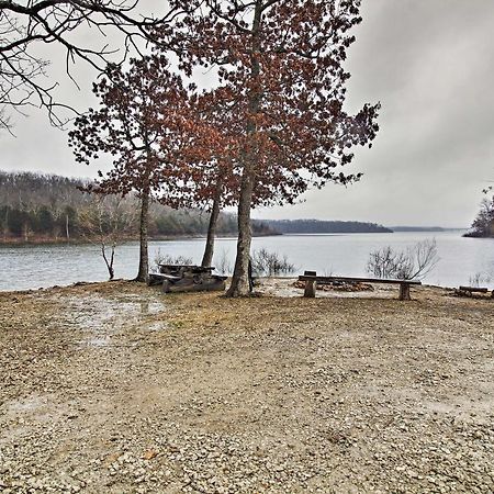 Rustic Stockton Lake Cabin Half Mile To Boat Ramp! 외부 사진