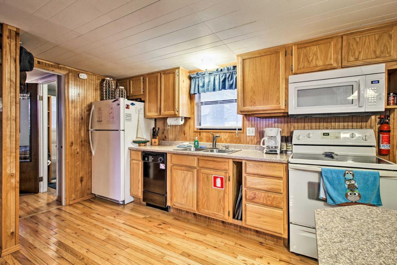 Rustic Stockton Lake Cabin Half Mile To Boat Ramp! 외부 사진