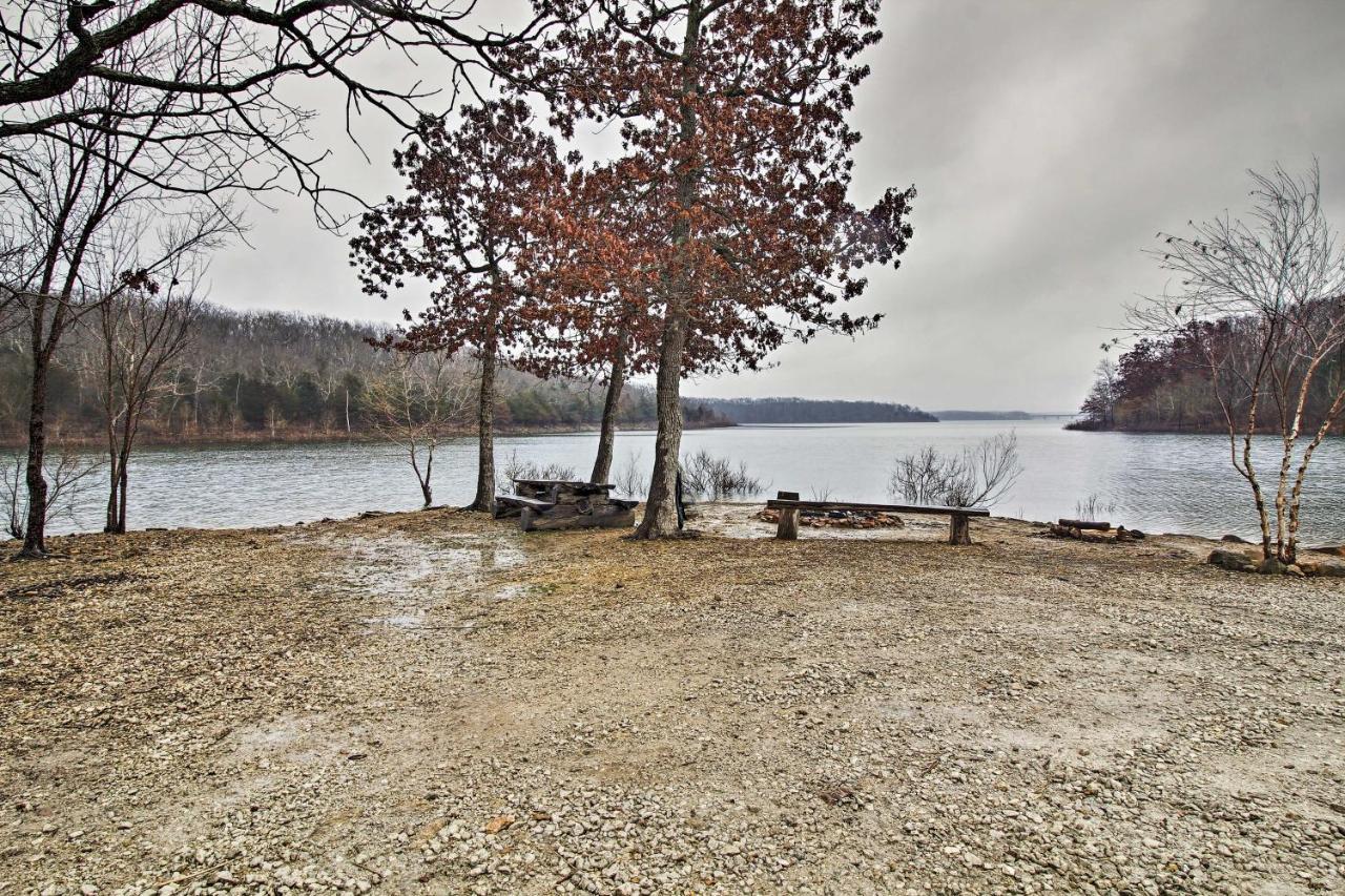 Rustic Stockton Lake Cabin Half Mile To Boat Ramp! 외부 사진